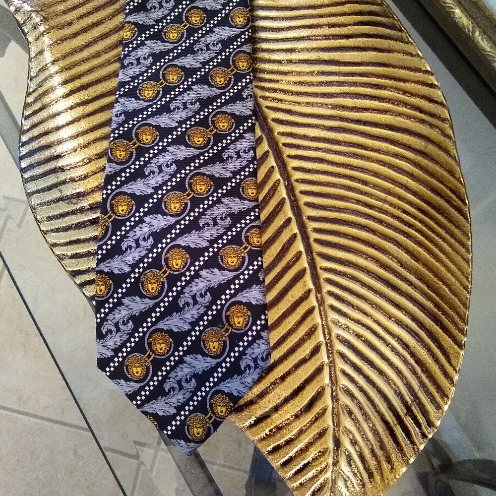 GIANNI VERSACE MENS VTG RARE SILK NECK TIE MEDUSA